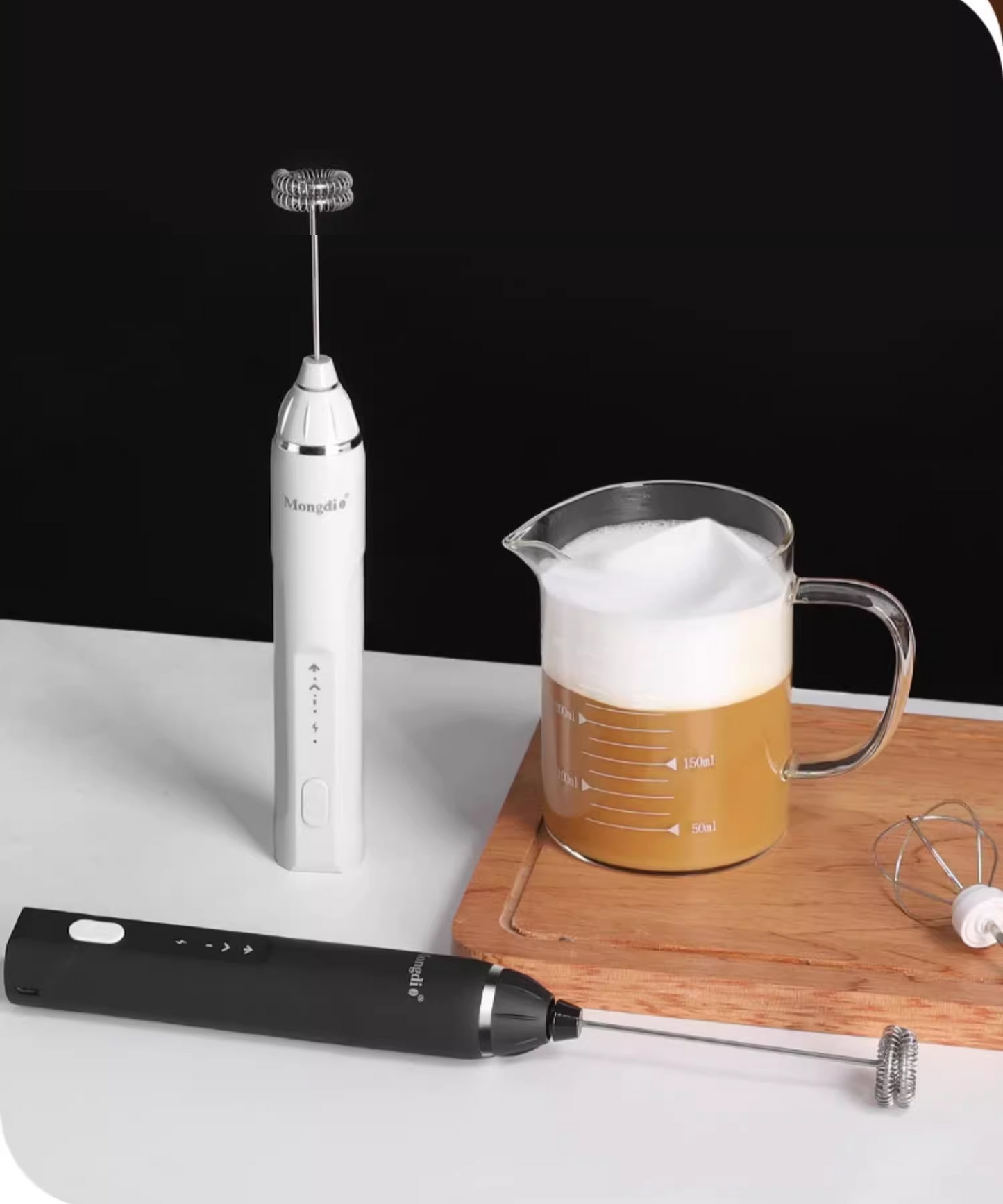 送料無料 ミルクフォーマー ミルク泡立て器 泡立て器 電動 小型 USB ミニ攪拌機 3269