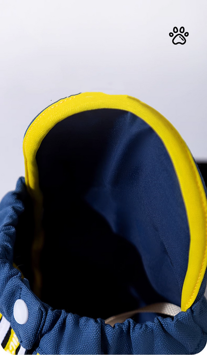 送料無料 ペットスリングメッシュ 犬 抱っこ紐 ドッグスリング ペットバッグ 小型犬 猫 キャリーバッグ 飛び出し防止ストラップ付 調節可能 ポケット付き 3309