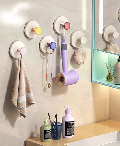 送料無料 吸盤フック 強力 2個セット プッシュ式 耐荷重5kg 小物掛けト カバン掛け プッシュ式 ワンプッシュ キッチンツール キーフック 吸盤式 収納 浴室 玄関 工具不要 3393