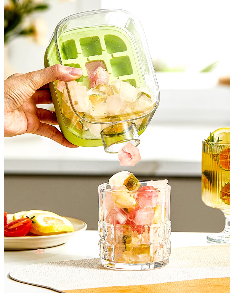 送料無料　500ml／850ml　製氷皿 アイスボール　製氷機　アイスキューブ　　立体氷作り　3267