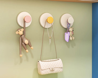 送料無料 吸盤フック 強力 2個セット プッシュ式 耐荷重5kg 小物掛けト カバン掛け プッシュ式 ワンプッシュ キッチンツール キーフック 吸盤式 収納 浴室 玄関 工具不要 3393