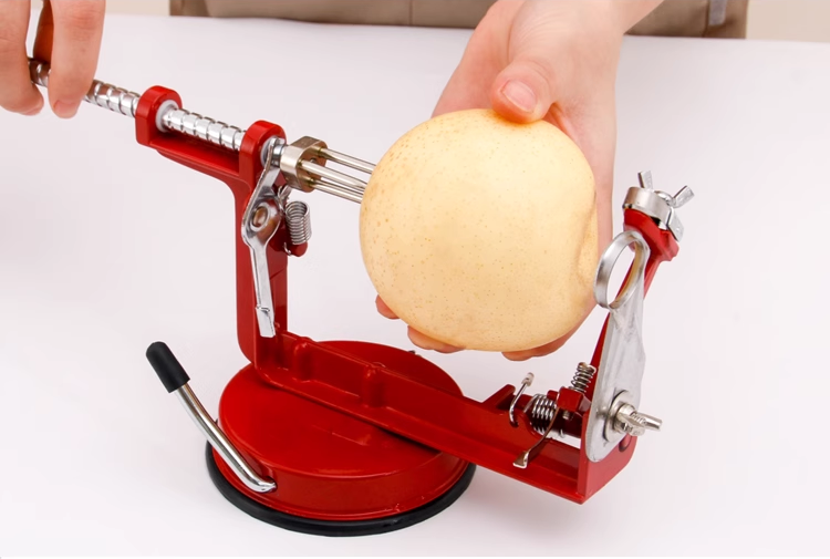 送料無料 手回し皮むき機 家庭用 多機能 フルーツ皮むき器 ピーラー 果物削り 皮むき器 回転式 フルーツピーラー 手動 吸盤付 ツール リンゴ 梨 じゃがいも用 3383