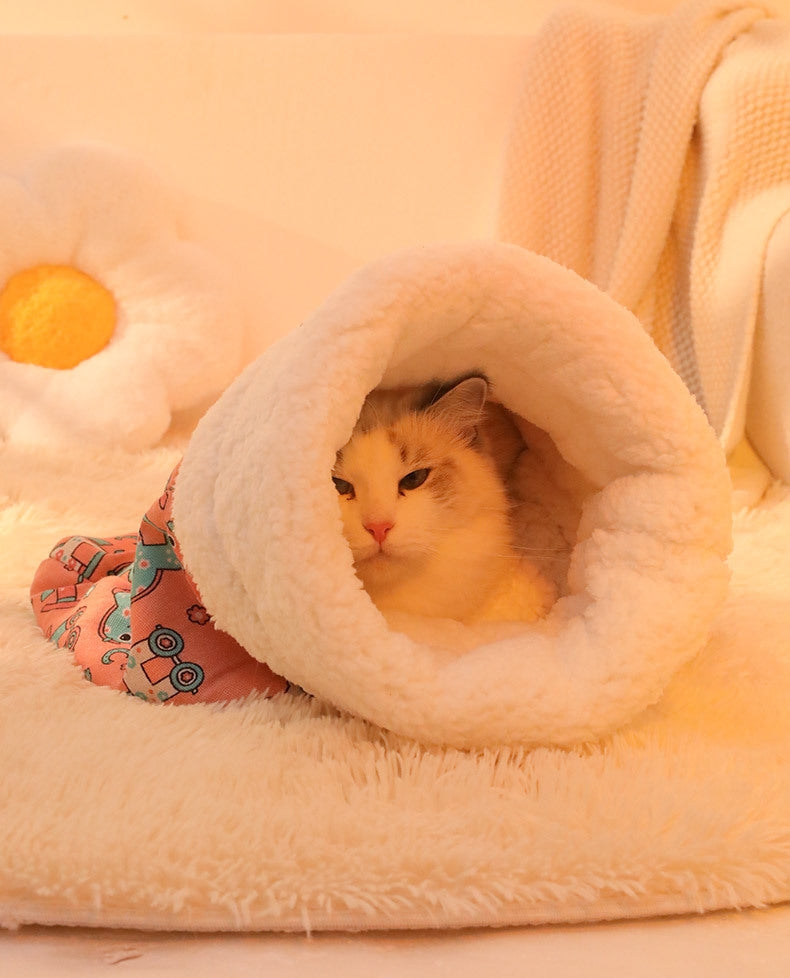 ペットベッド 犬 猫 寒さ対策 猫布団 小型犬 滑り止め 寝袋 犬猫用 ネコ 秋冬用 暖かい ふんわり 柔らかい クッション マット 肌触りのよい 3320