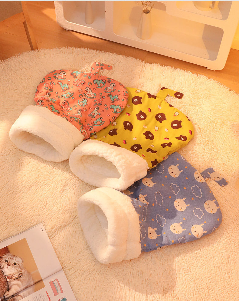 ペットベッド 犬 猫 寒さ対策 猫布団 小型犬 滑り止め 寝袋 犬猫用 ネコ 秋冬用 暖かい ふんわり 柔らかい クッション マット 肌触りのよい 3320