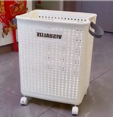 送料無料　ランドリーバスケット 洗濯カゴ ふた付き  ラタン キャスター 大容量 70l 収納 スリム 籐 ランドリーワゴン おしゃれ ワゴン 防水 通気性 大きい 洗濯物 蓋 軽い　3352