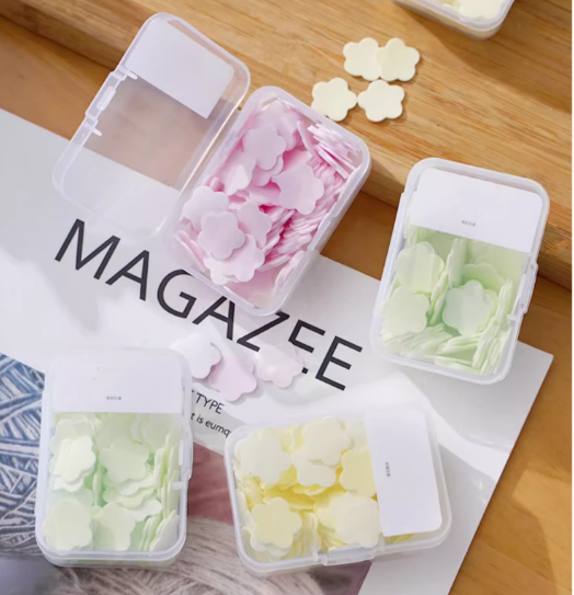 送料無料　10点セット（600枚ぐらい）　ミニ石鹸フレーク　かわいい　学生　旅行　便利　3249